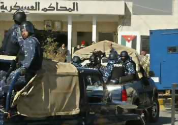 محكمة أردنية تصدر أحكاماً بالأشغال الشاقة في قضية ما يُعرف بـ أسلحة حماس