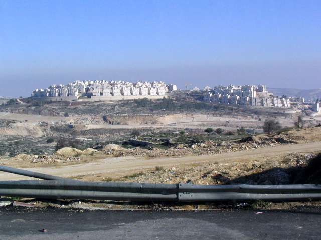 خطة إسرائيلية لمضاعفة مستوطني جبل أبو غنيم