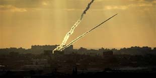 معاريف: قدرات غزة الصاروخية تطورت بشكل نوعي