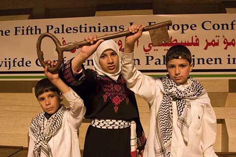 قضايا القدس والحصار واللاجئين تتصدر أعمال مؤتمر فلسطينيي أوروبا (14)