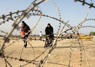 الاتحاد الدولي للصحفيين يدين منع الاحتلال دخول الصحفيين الأجانب لغزة