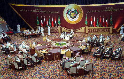 القمة الخليجية تختتم أعمالها بالدعوة لإعمار اليمن ودعم سوريا