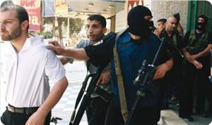 الجهاد تطالب سلطة عباس بالإفراج عن مئات المعتقلين السياسيين في سجونها