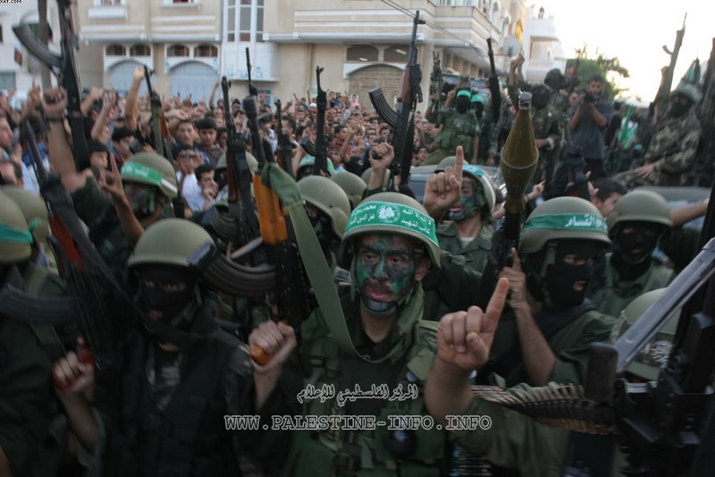 معهد الأمن القومي الصهيوني: حماس عظُمت قوتها بعد الحرب وفتح ضعُفت أكثر