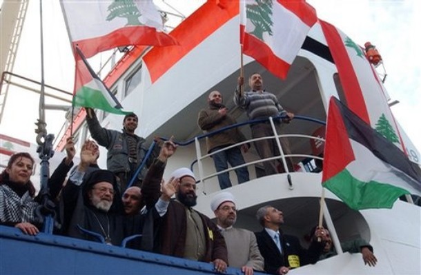البحرية الصهيونية تدهم سفينة الأخوة اللبنانية قبالة غزة وتعتدي بالضرب على ركابها