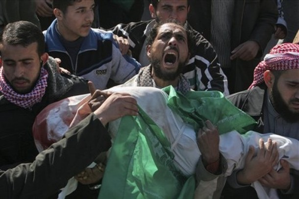 الجمعة: استشهاد 12 فلسطينياً بينهم 6 أطفال وإصابة العشرات في سلسلة غارات صهيونية