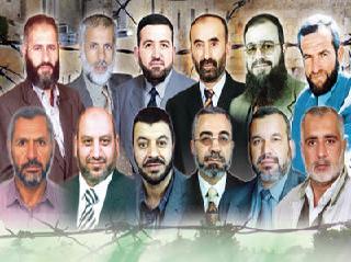 ارتفاع عدد النواب المختطفين لدى الاحتلال إلى 12 نائبًا