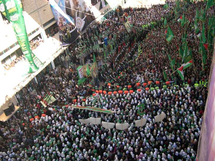 الكتلة الإسلامية تشارك في انتخابات جامعة الخليل