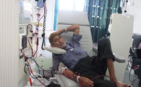 مركز حقوقي يناشد لإنقاذ حياة 450 مريضاً في غزة