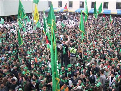 حماس تستنفر جماهير الضفة لأوسع مشاركة في استقبال الأسرى المحررين