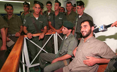تقرير: محاكم الاحتلال العسكرية تدين كل فلسطيني يمثل أمامها