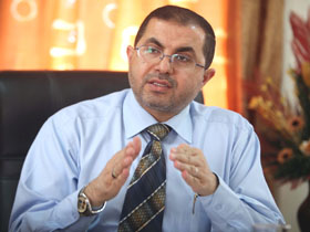 نعيم يحذر من تدهور صحة مرضى غزة جرّاء أزمة الكهرباء