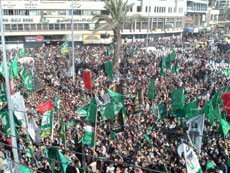 مظاهرات حاشدة في نابلس ورام الله تضامناً مع غزة وتنديداً بالمجازر الصهيونية