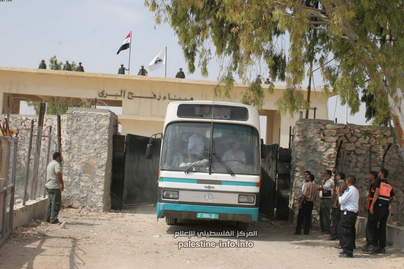 معبر رفح يفتح أبوابه للمرضى في اليوم الثاني على التوالي