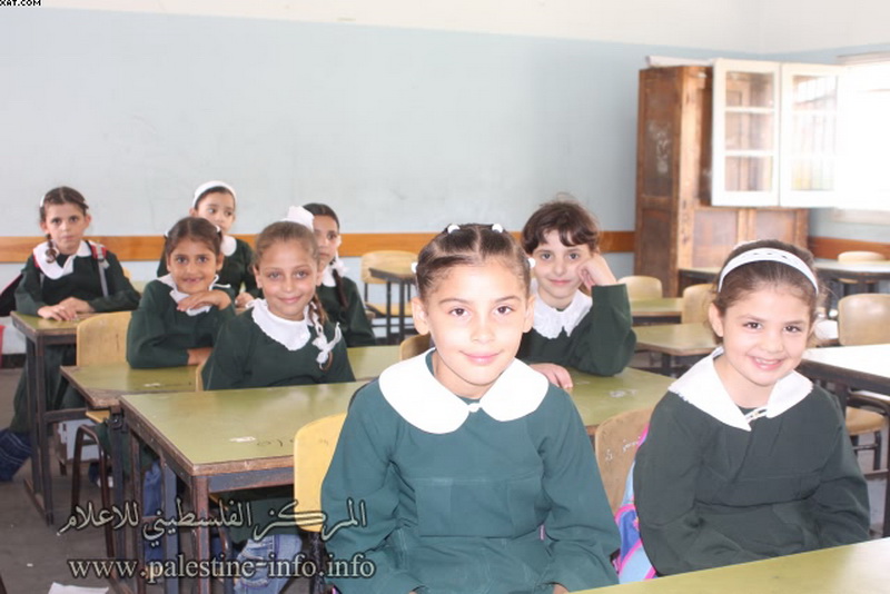 مركز حقوقي يدعو إلى استمرار المسيرة التعليمية حفاظاً على مستقبل الطلبة